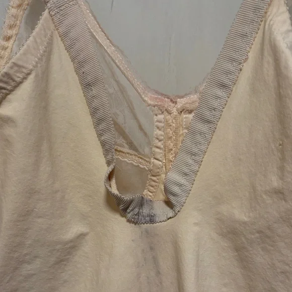 Vintage The Smoother Cream Women's Shapewear and Garter Undergarments Girdle 40